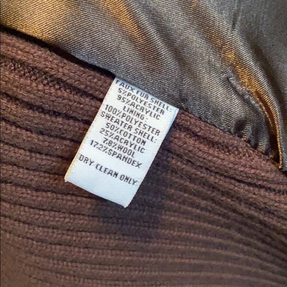 Faux fur Calvin Klein vest - Picture 7 of 7